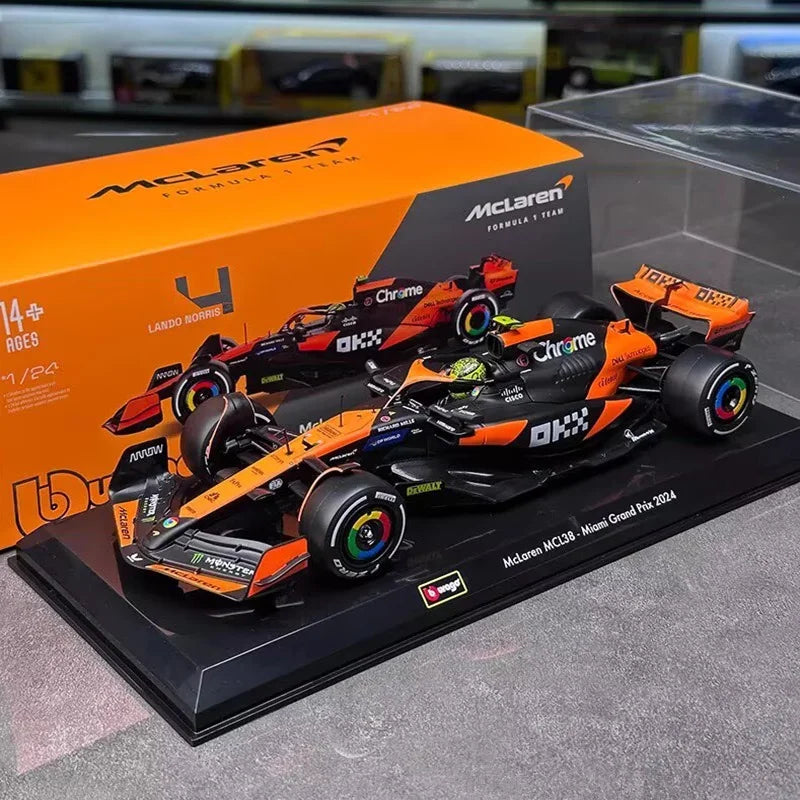 Bburago 1:24 MCL38 Monaco F1 Team MCL38 Mclaren 4# Lando Norris 81# Oscar Piastri Alloy Race Car Model Formula One Diecast Model